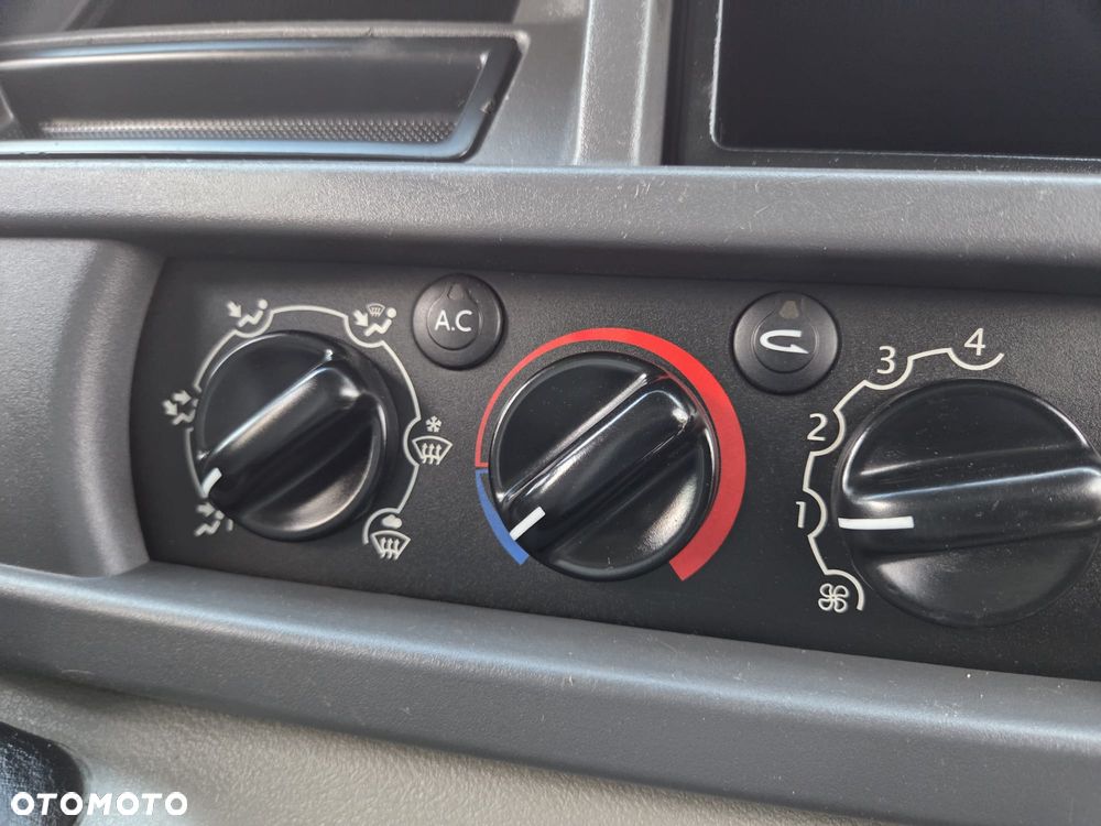 Renault MASTER L2H2 2.5DCI KLIMA ORYGINAŁ ZADBANY - 8