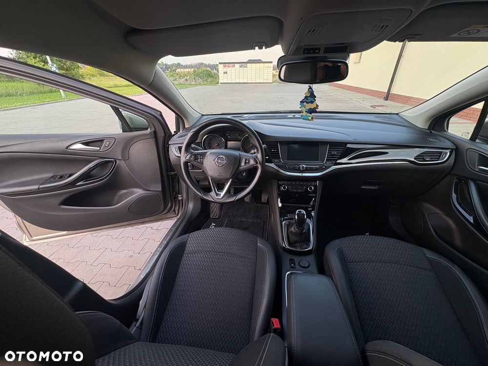 Opel Astra - 18