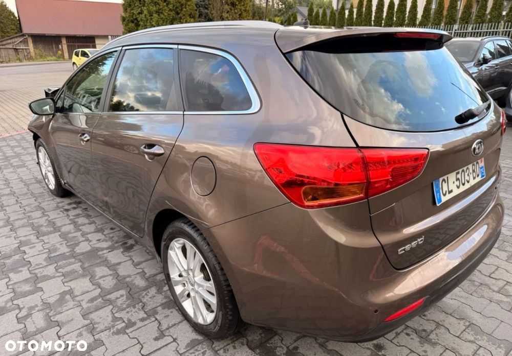 Kia Ceed - 7