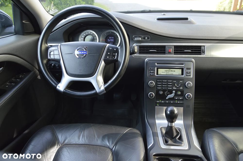 Volvo V70 D5 Summum - 14