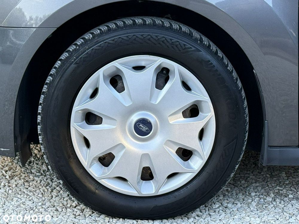 Ford Transit Connect - 9