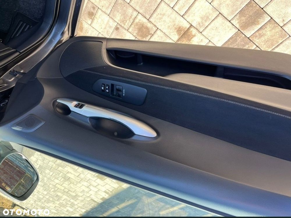 Toyota Auris - 16