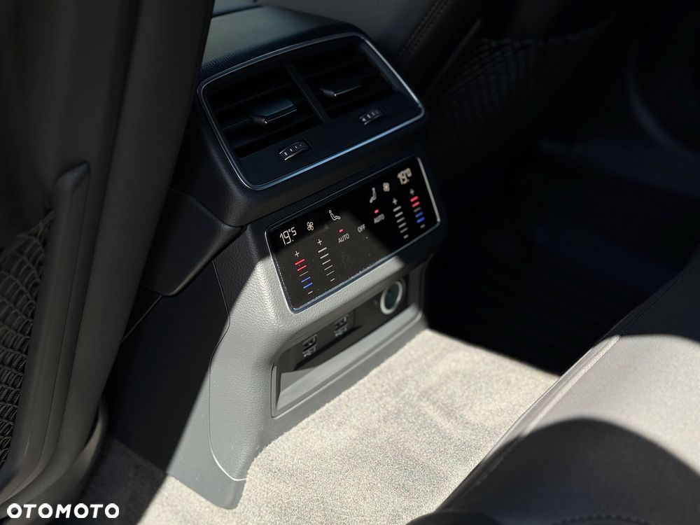 Audi A6 Avant 40 TDI quattro S tronic - 5
