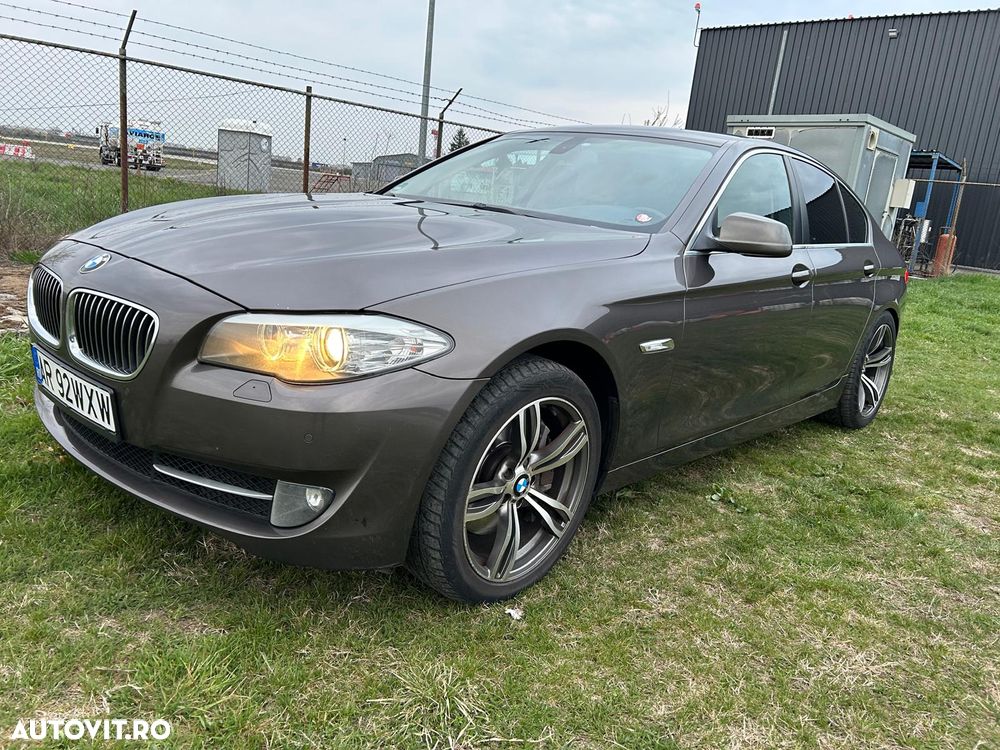 BMW Seria 5 525d Aut. - 1