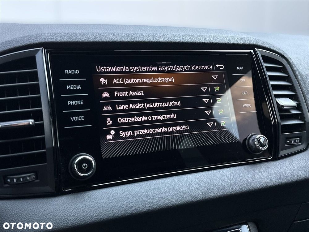 Skoda Karoq 1.5 TSI ACT Selection DSG - 31
