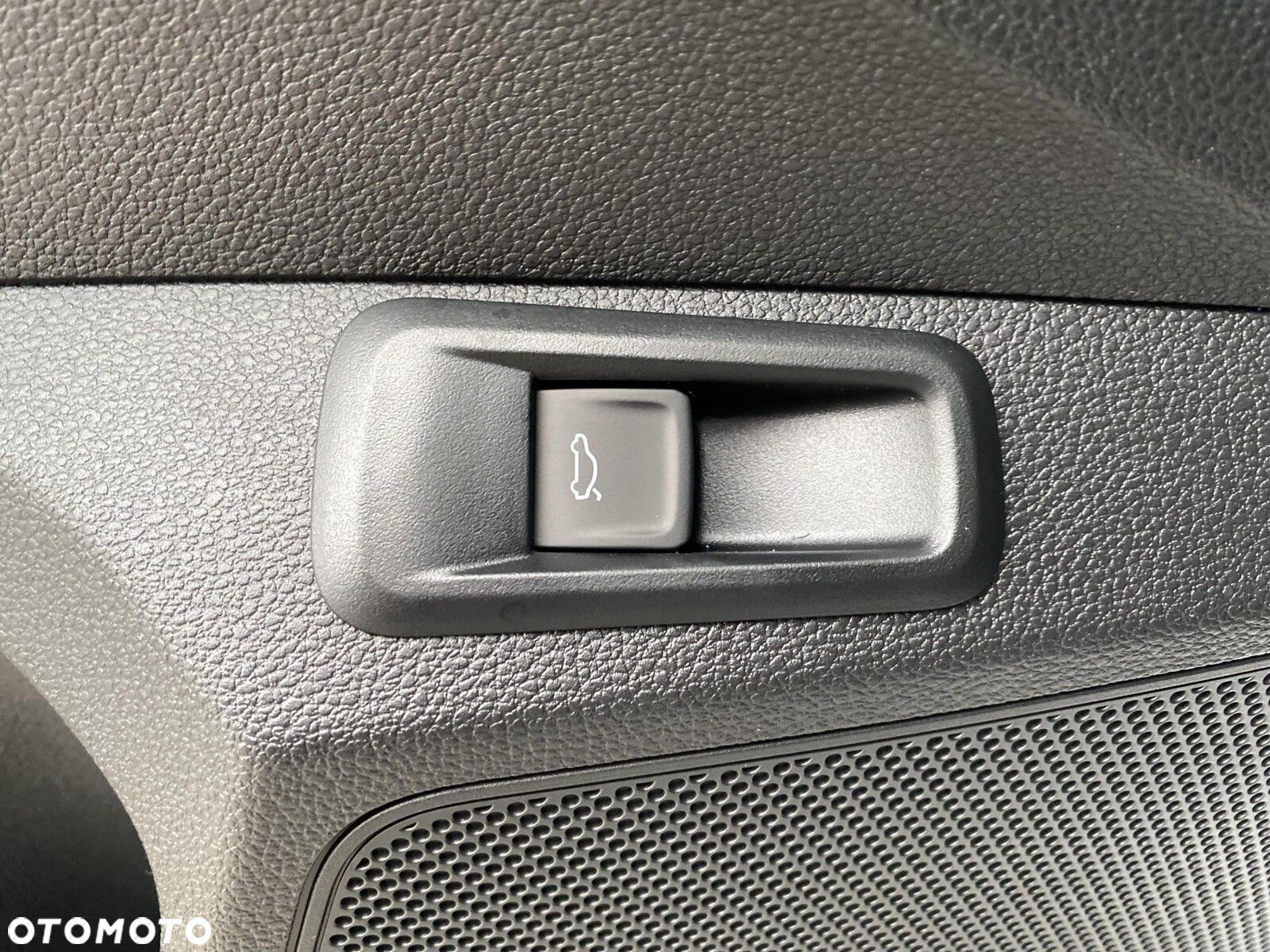 Skoda Kamiq 1.0 TSI Selection DSG - 27