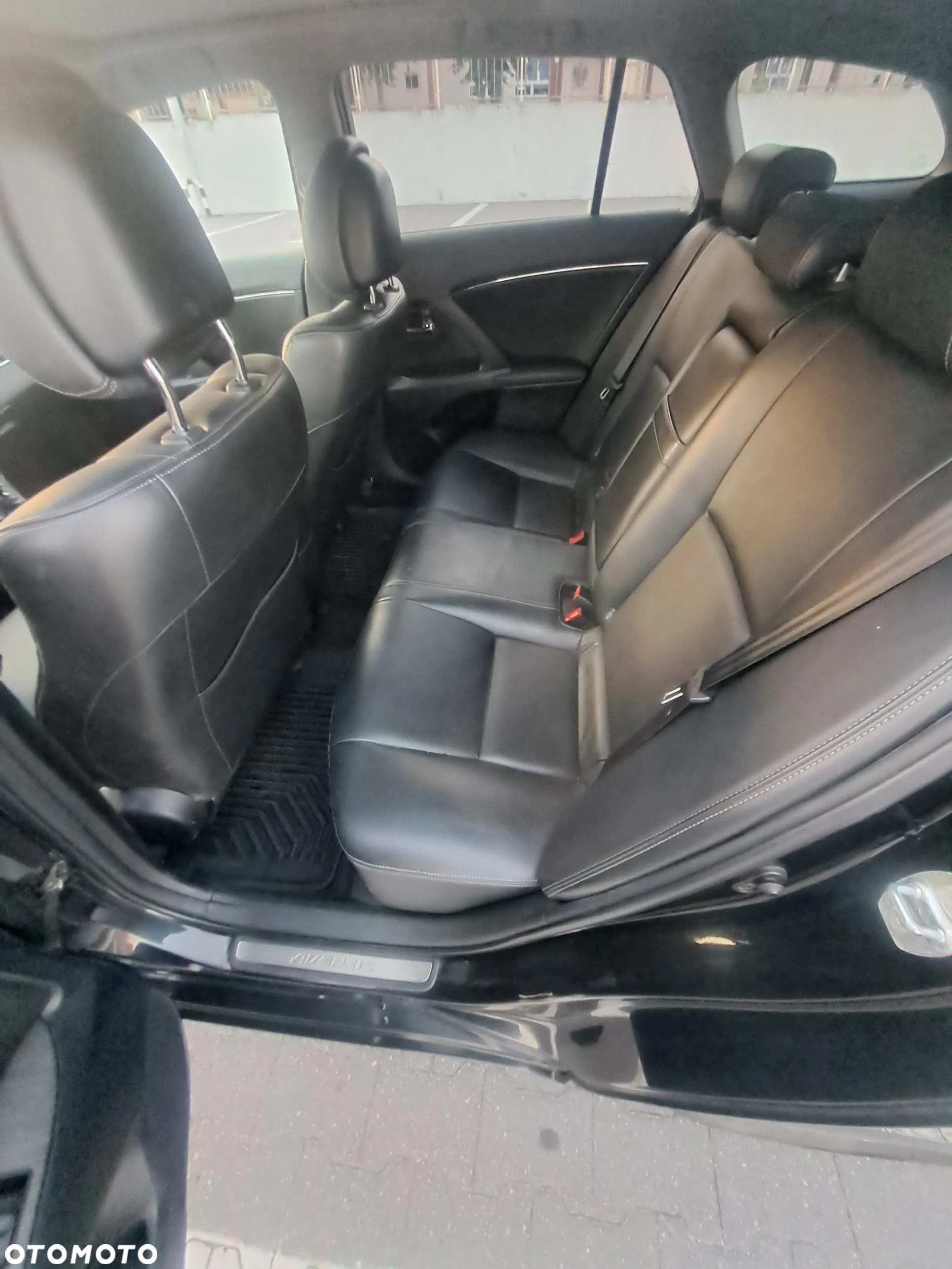 Toyota Avensis 2.2 D-4D Prestige - 6