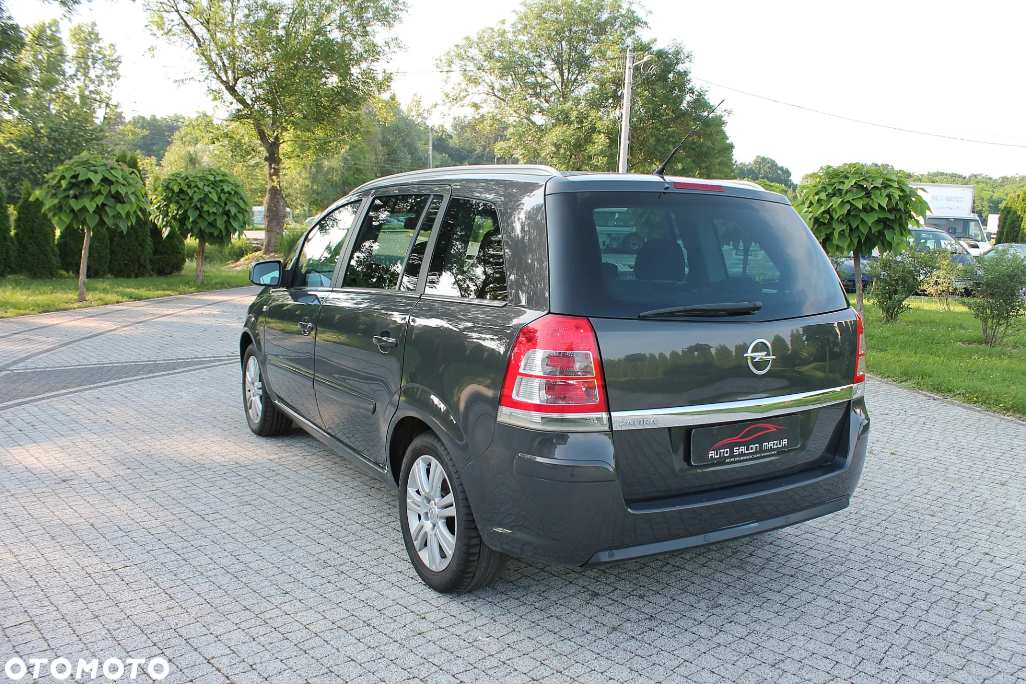 Opel Zafira 1.8 Cosmo EU5 - 2