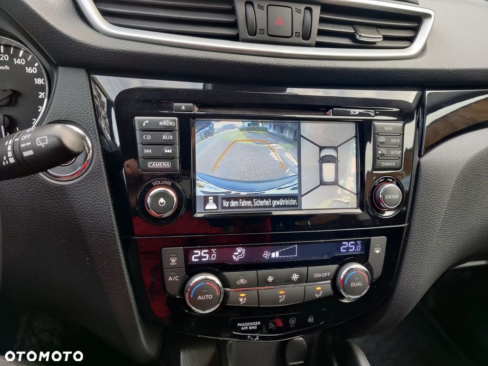 Nissan Qashqai 1.2 DIG-T Xtronic 360 - 34