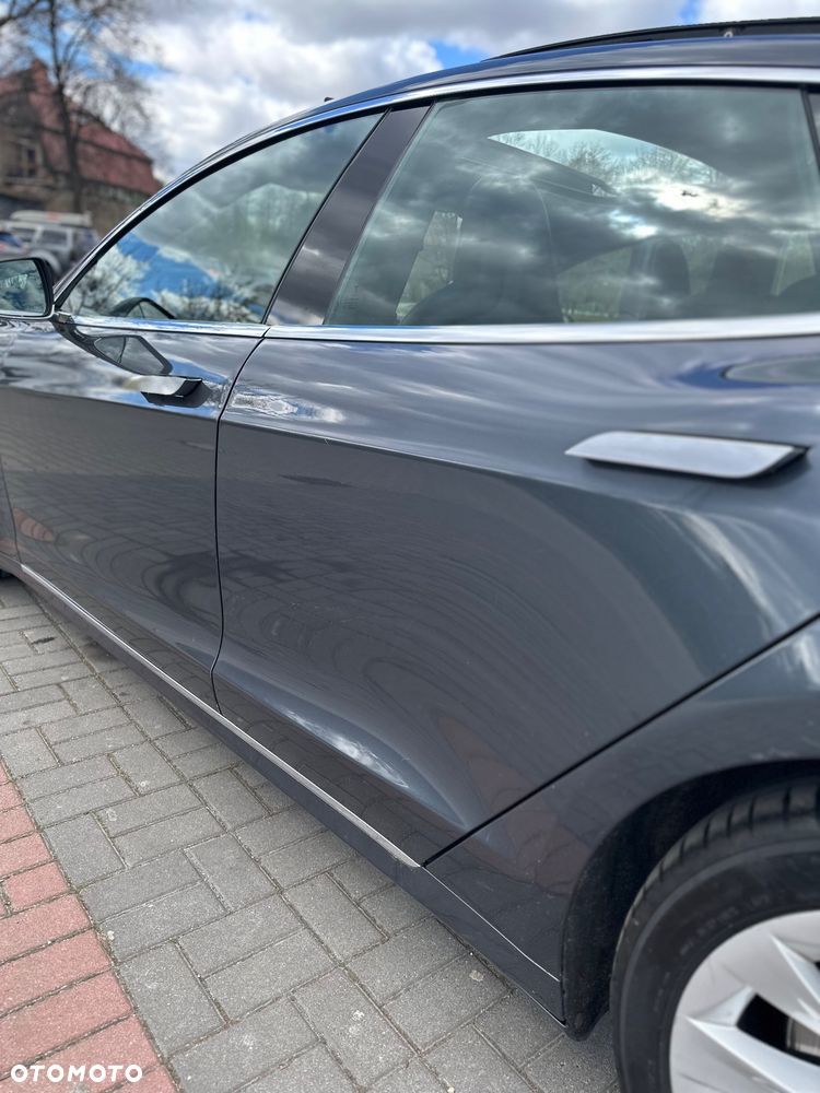 Tesla Model S Long Range Plus - 5