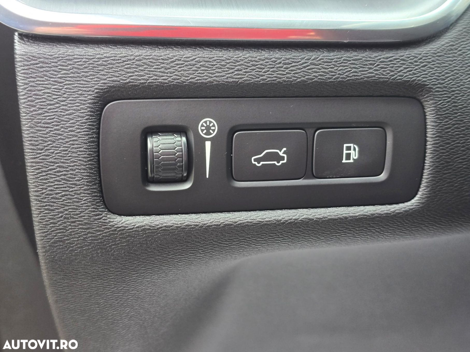Volvo XC 60 T8 Twin Engine AWD Momentum - 21