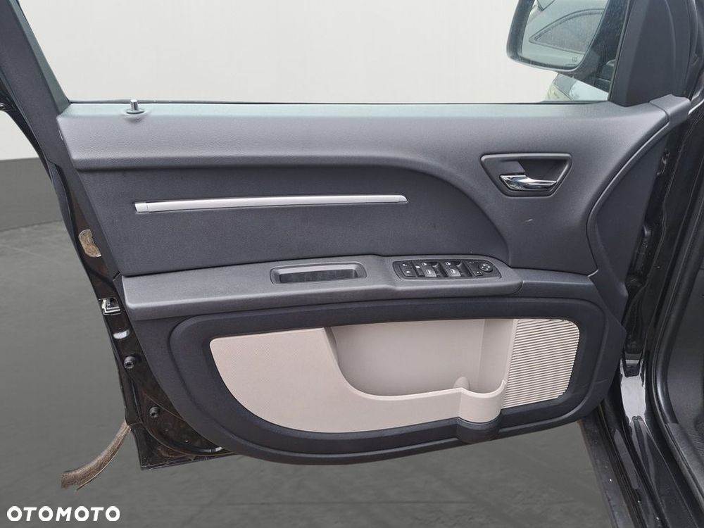 Dodge Journey 2.0 CRD SXT - 17