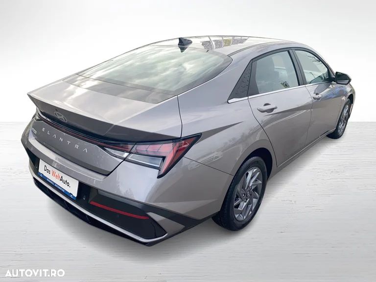 Hyundai Elantra 1.6 l 123 CP CVT Exclusive - 3