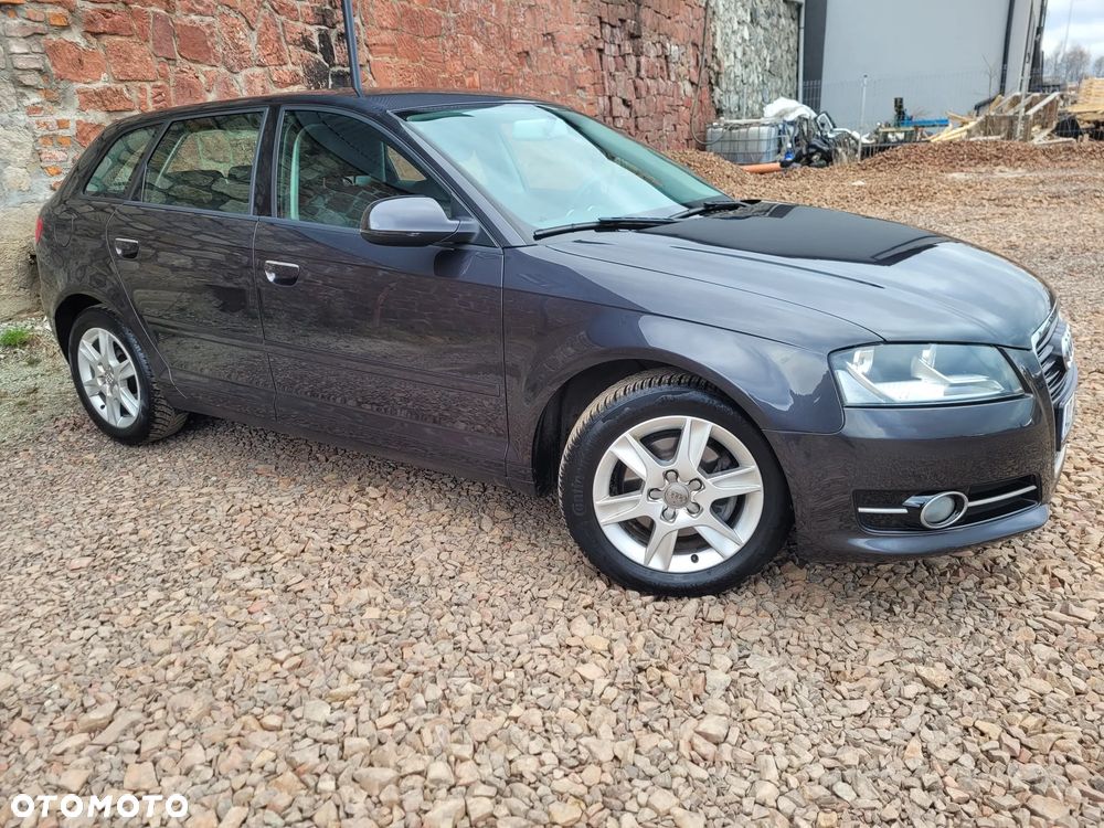 Audi A3 Sportback 1.4 TFSI Ambiente - 9