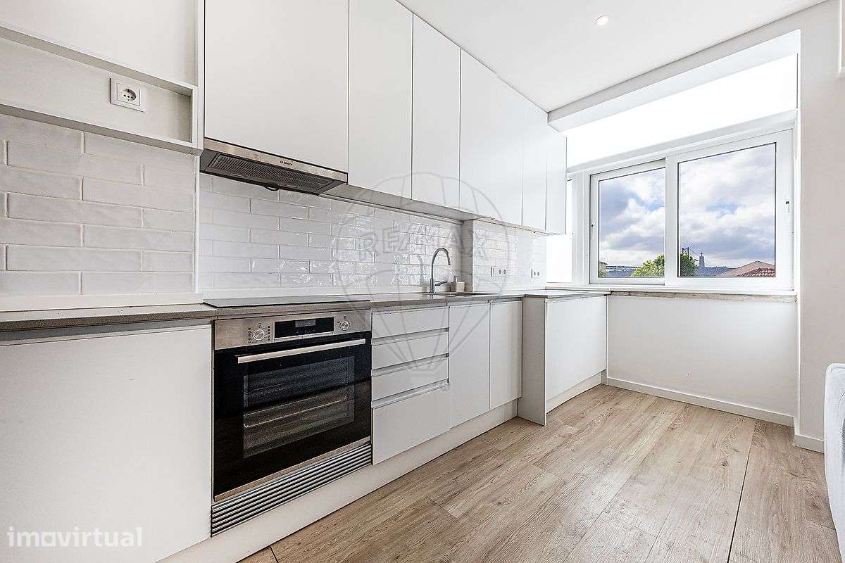 Apartamento T2 para arrendamento - Grande imagem: 2/14