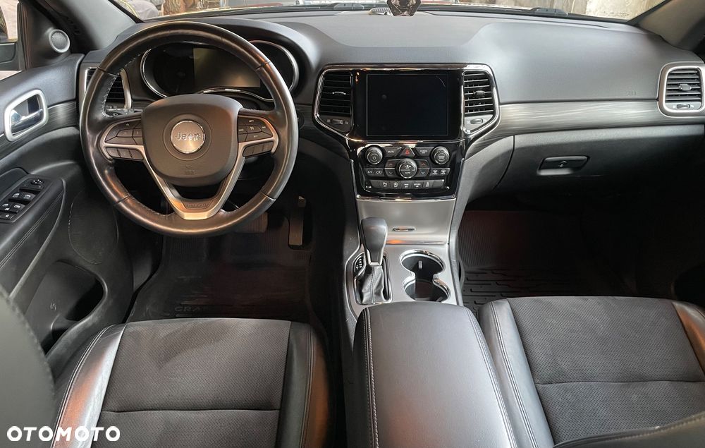 Jeep Grand Cherokee - 8