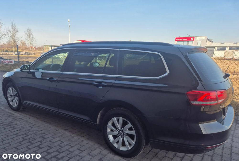 Volkswagen Passat Variant - 8