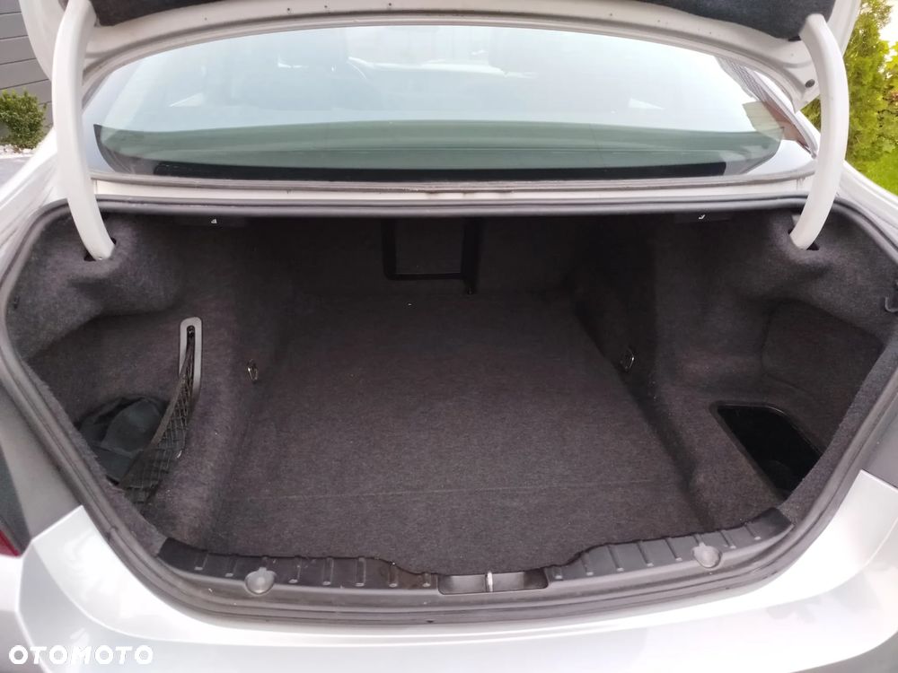 BMW Seria 5 520d - 13