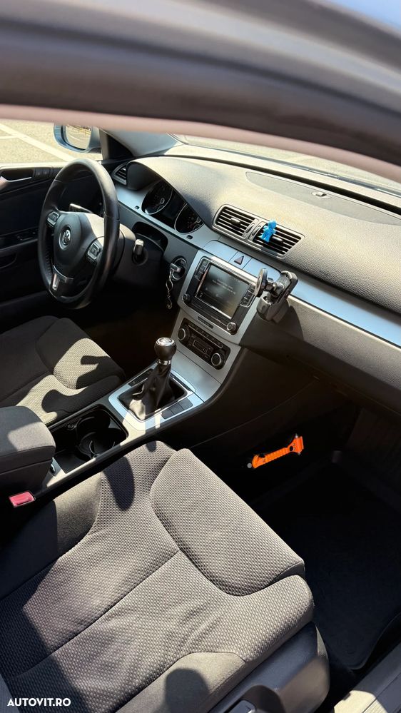 Volkswagen Passat 2.0 TDI Comfortline DPF - 19
