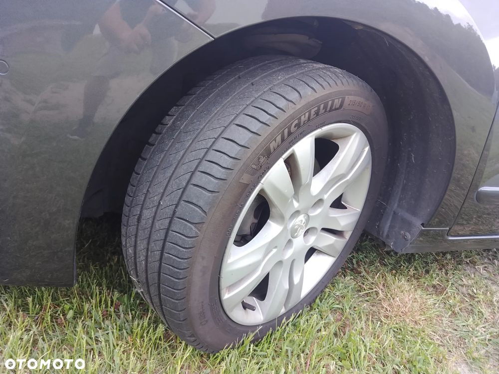 Peugeot 5008 2.0 HDi Family 7os - 9