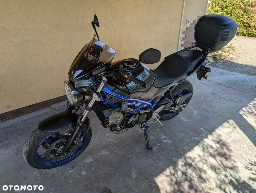Suzuki SV - 4