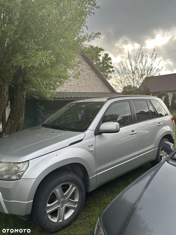 Suzuki Grand Vitara - 2