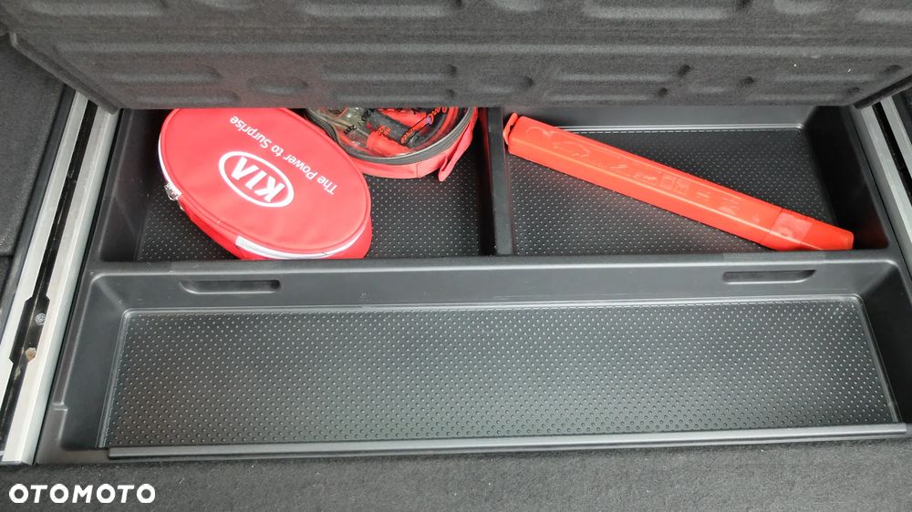 Kia Ceed Cee'd 1.6 GDI L - 28