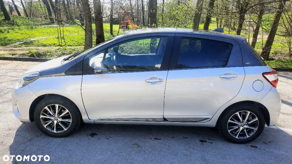 Toyota Yaris 1.5 20th Anniversary CVT - 9