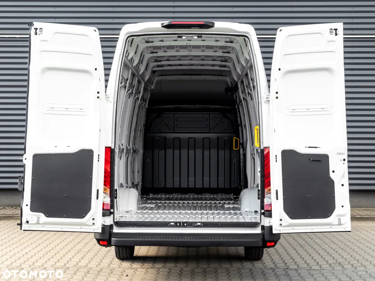 Iveco Daily 35S18HA8V 3.0 L4H3 - 9