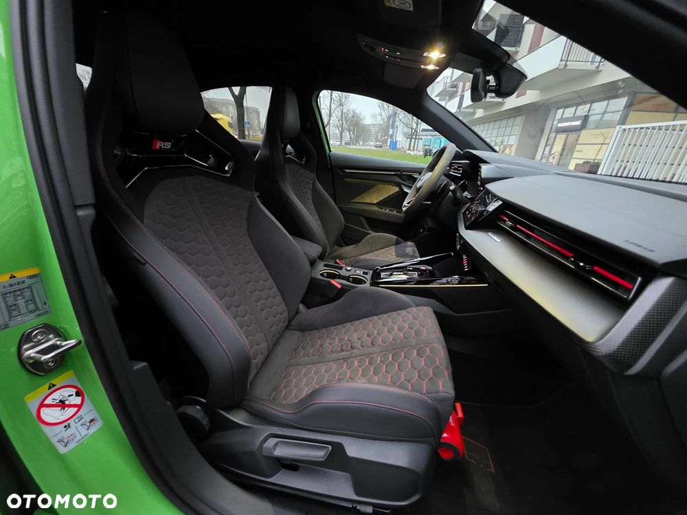 Audi RS3 Limousine TFSI Quattro S tronic - 34