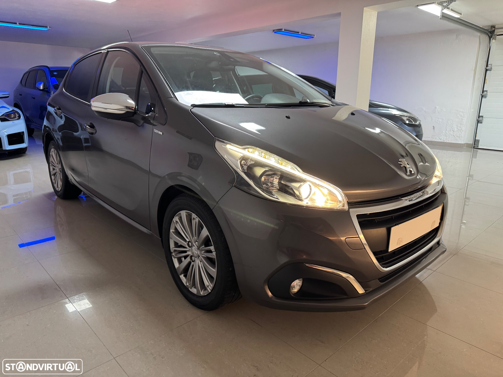 Peugeot 208 1.6 BlueHDi Style - 2