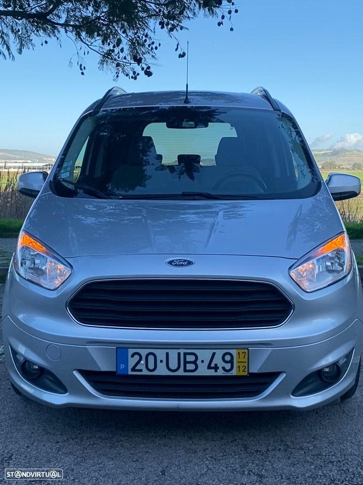 Ford Tourneo Courier 1.5 TDCi Titanium - 2