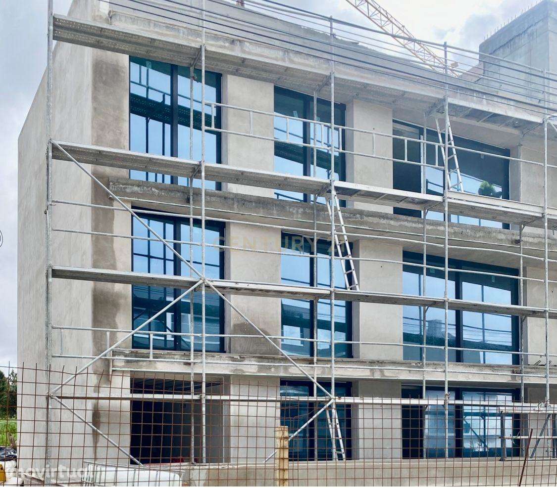 Apartamento t2 inserido num condomínio fechado com piscina - Grande imagem: 3/17