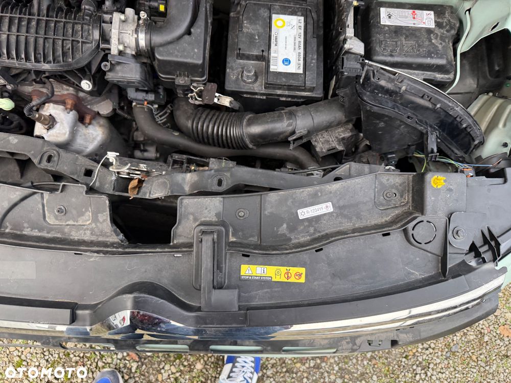 Citroën C3 1.2 PureTech Plus - 24