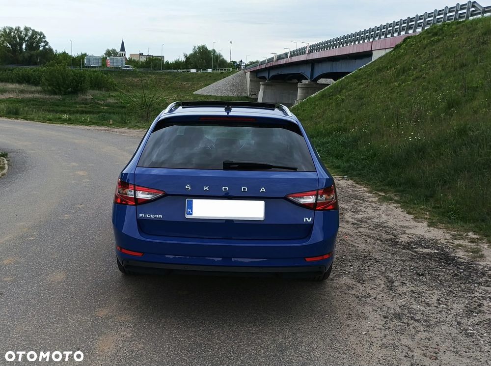 Skoda Superb 1.4 TSI Plug-In Hybrid Ambition DSG - 11