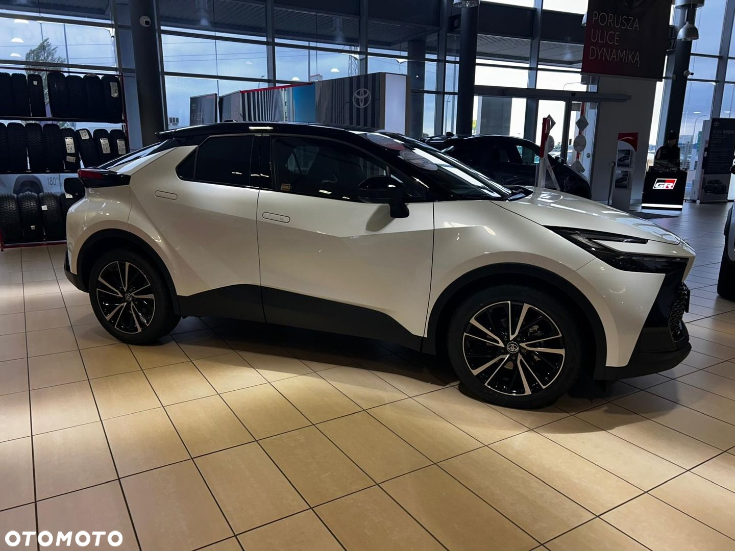 Toyota C-HR 1.8 Hybrid Executive - 9