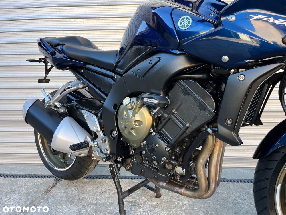 Yamaha FZ - 20