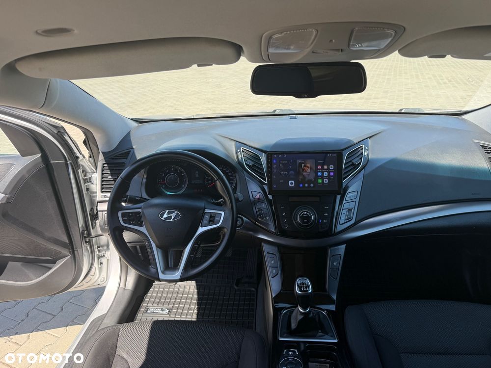 Hyundai i40 Kombi blue 1.6 Family+ - 20