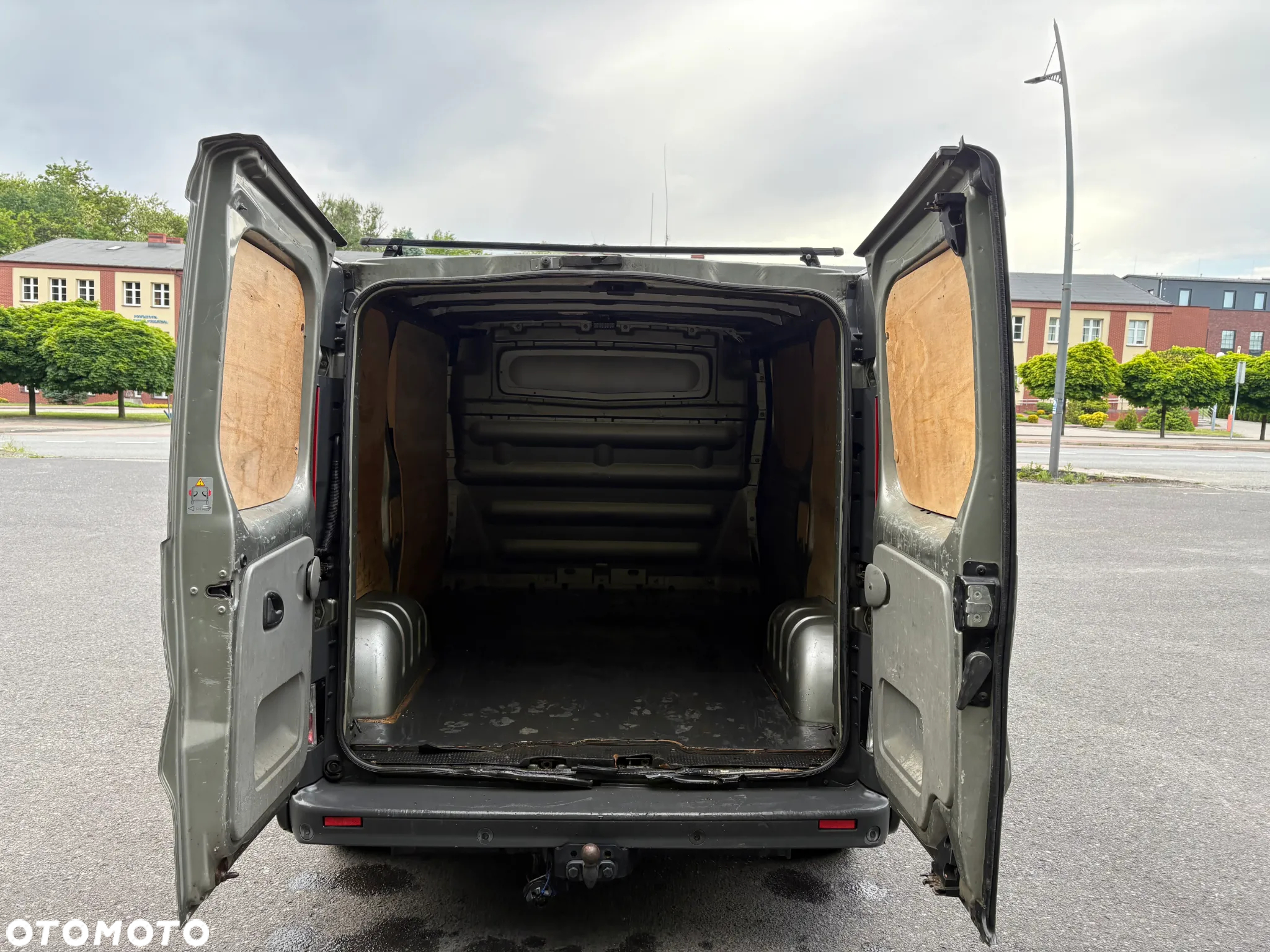 Renault Trafic - 23