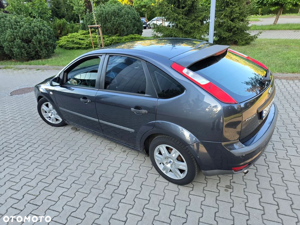 Ford Focus 1.6 Ambiente - 18