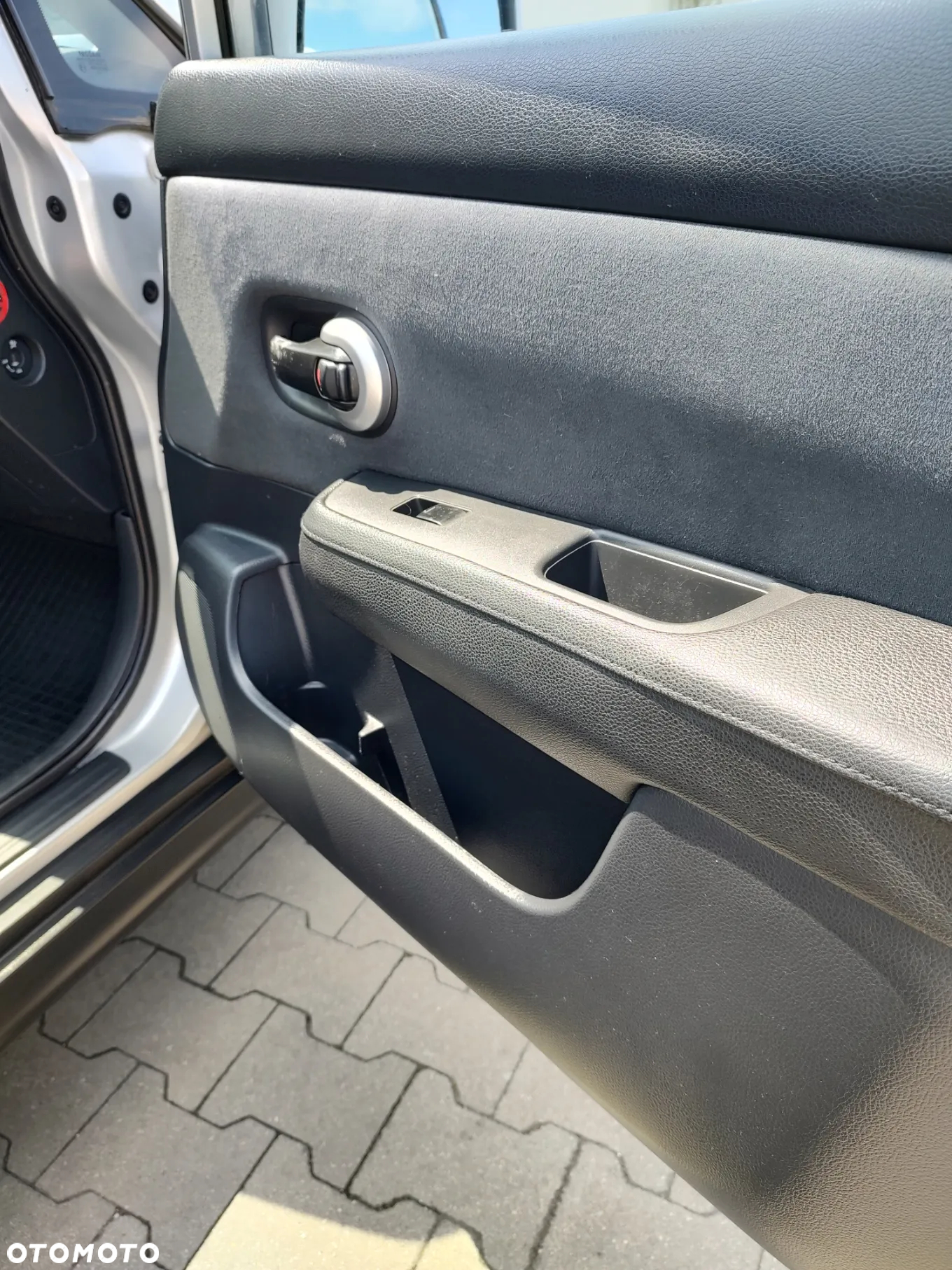 Nissan Tiida 1.6 Visia - 19