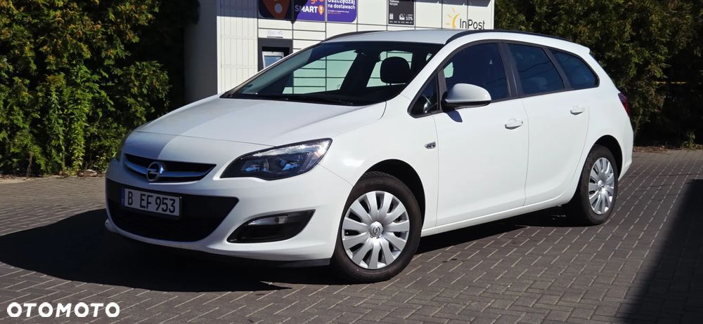 Opel Astra 1.6 Sports Tourer Design Edition - 3