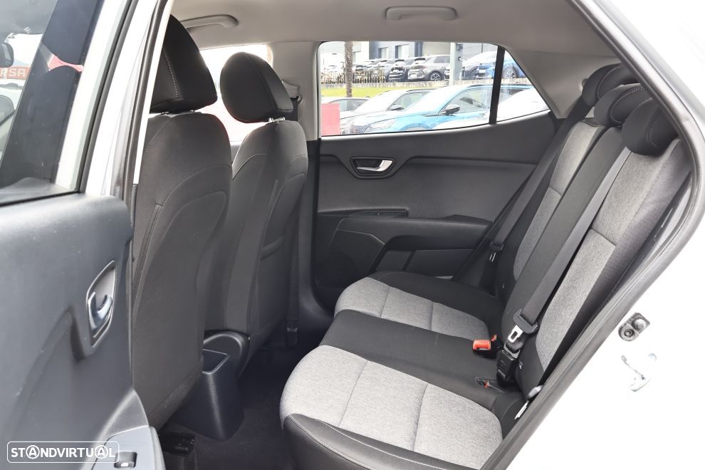 Kia Stonic 1.2 MPi Vibe - 17