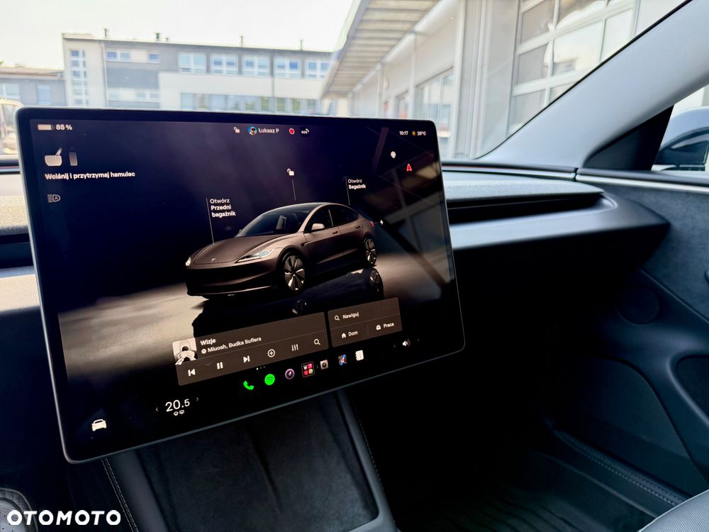 Tesla Model 3 - 14