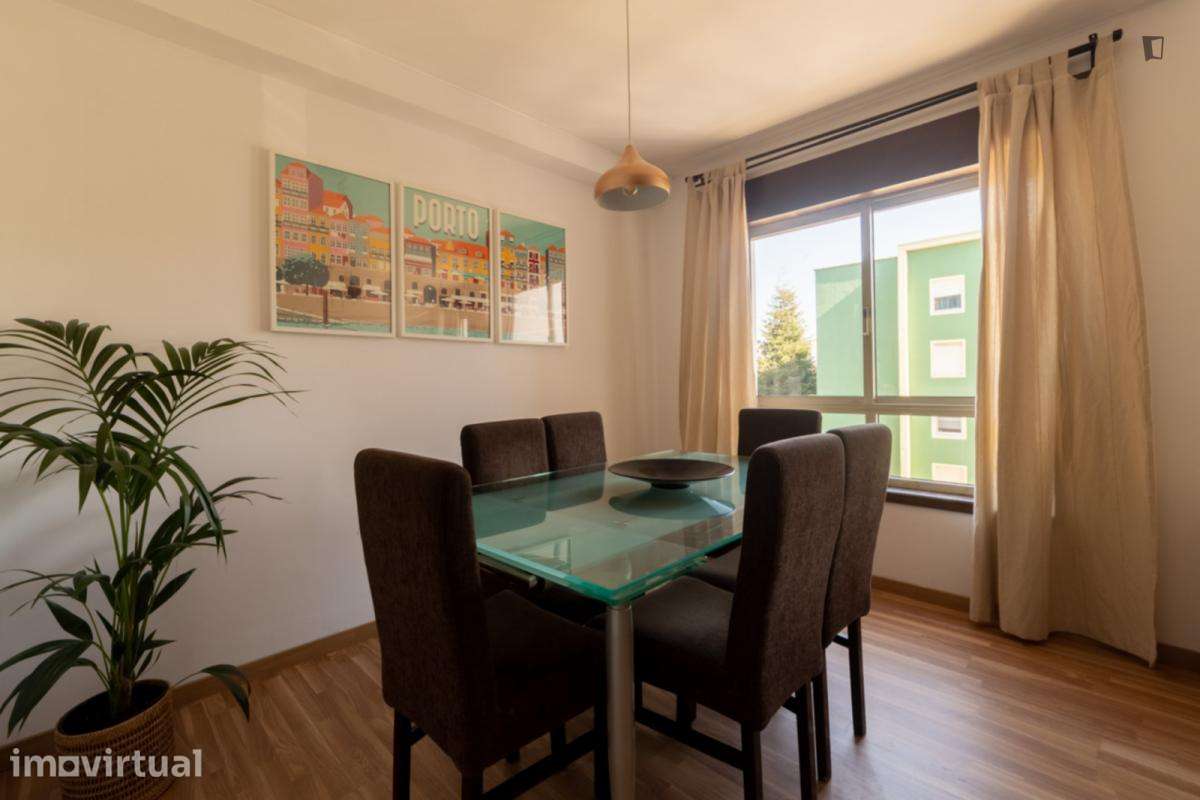 Apartamento com 3 quartos - localizado em Senhora da Hora Porto - Grande imagem: 3/17