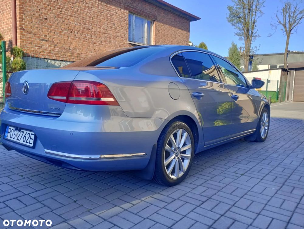 Volkswagen Passat 2.0 TDI Highline DSG - 12
