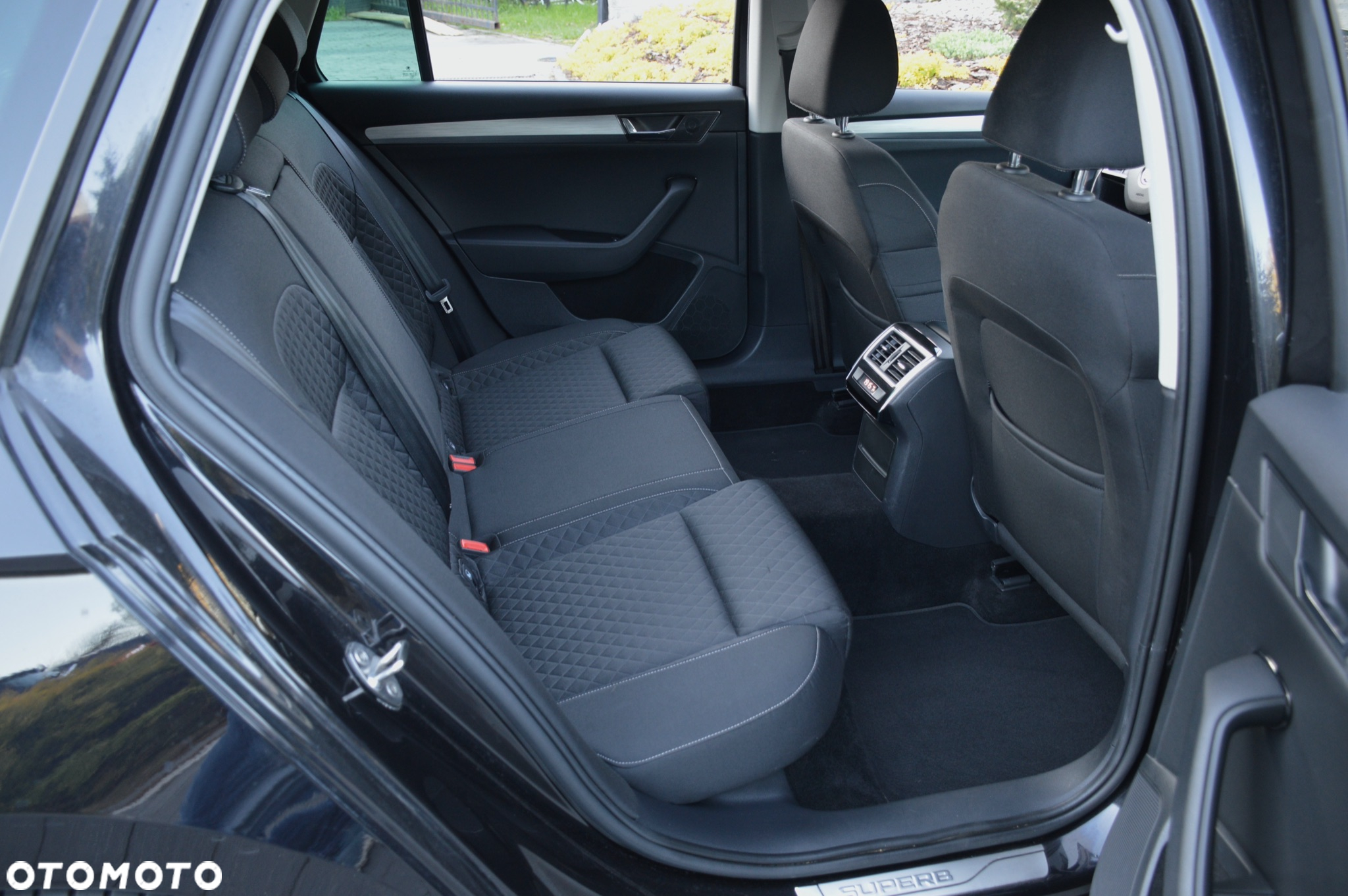 Skoda Superb 2.0 TDI SCR Sportline DSG - 28
