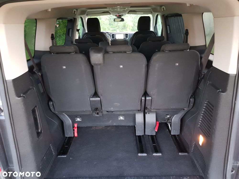 Peugeot Traveller - 15