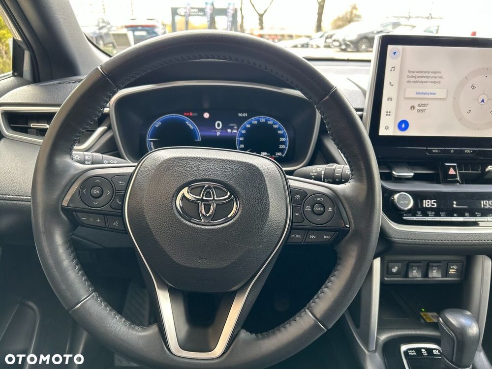 Toyota Corolla Cross - 16