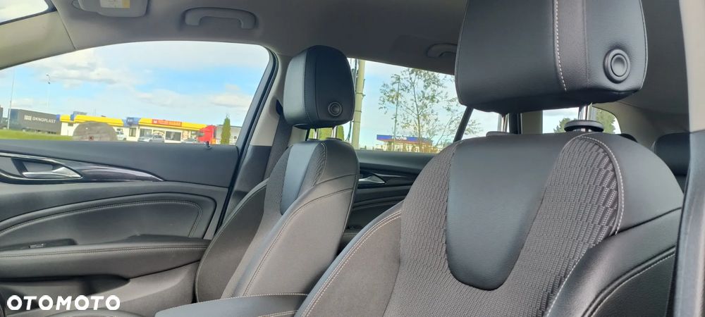 Opel Insignia Grand Sport 2.0 Diesel Business Innovation - 29